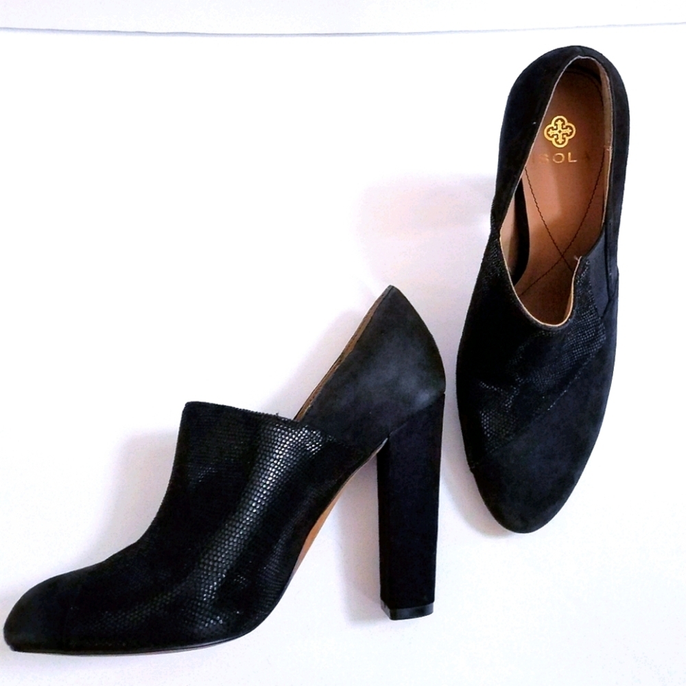 Isola Black Leather Heel 9 Nwot